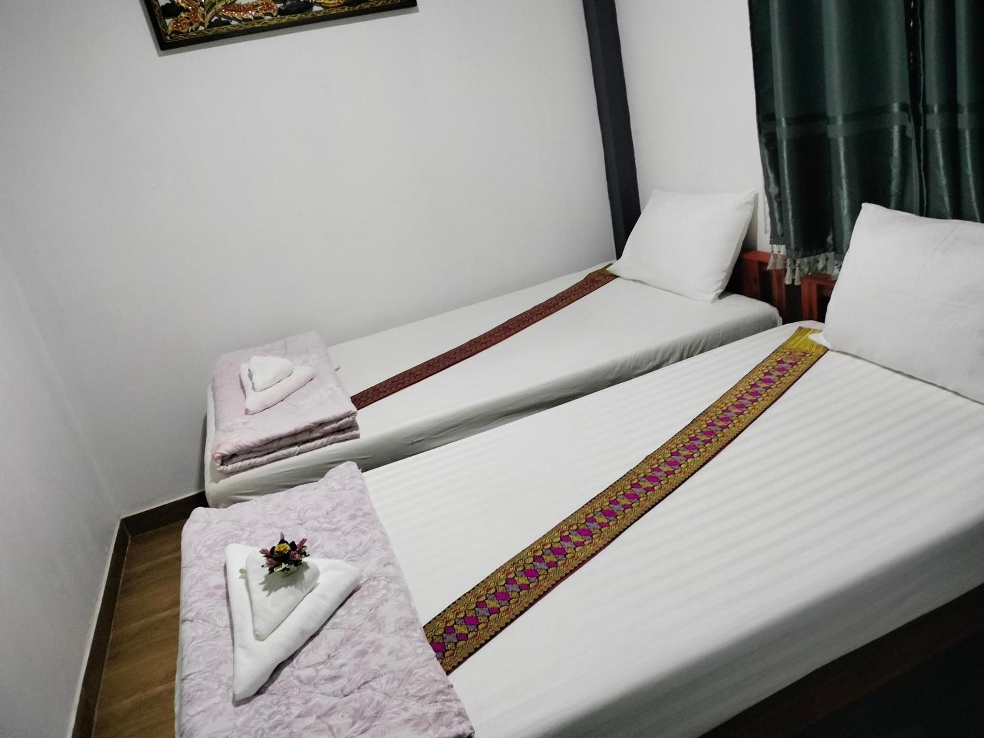 Moat View Hotel Sukhothai Ngoại thất bức ảnh